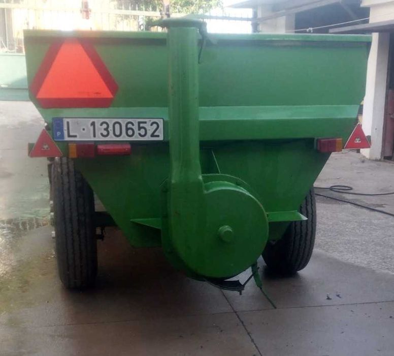 Reboque Esmagador Uvas