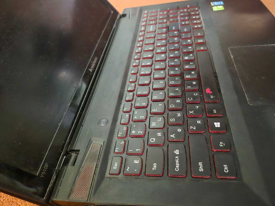 Ноутбук Lenovo y510p, i7-4700MQ 2.40GHz, NVIDEA GT 755m, 8 GB