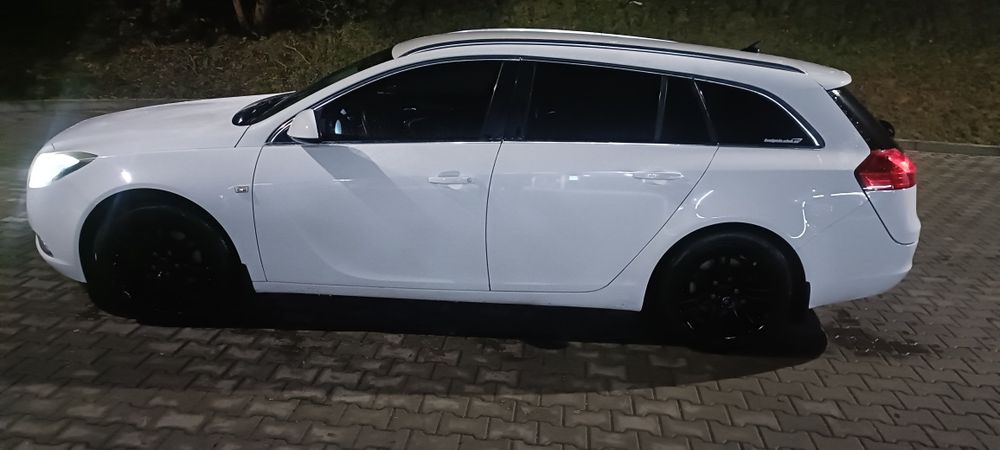 Sprzedam opelka zadbany skóra !