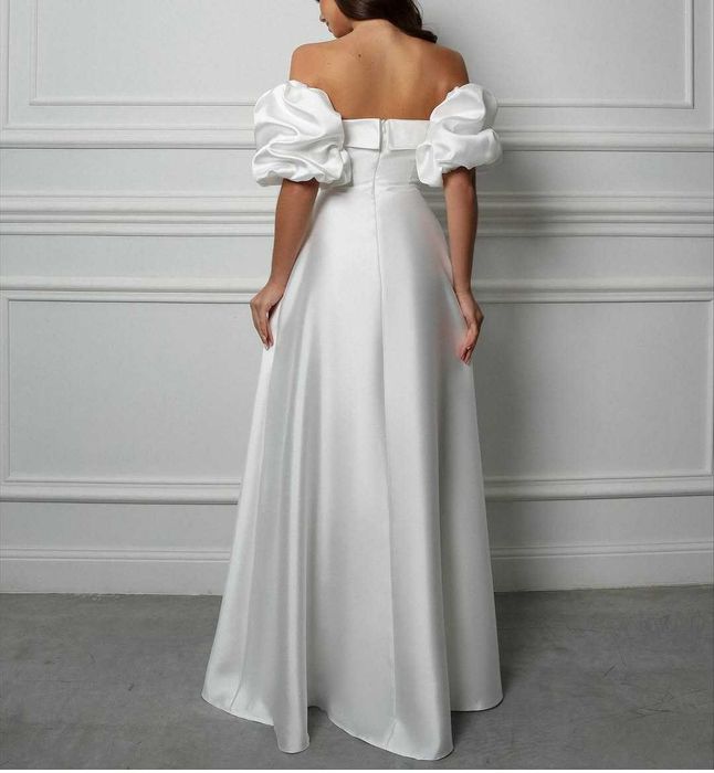 Весільна сукня в ідеальному стані