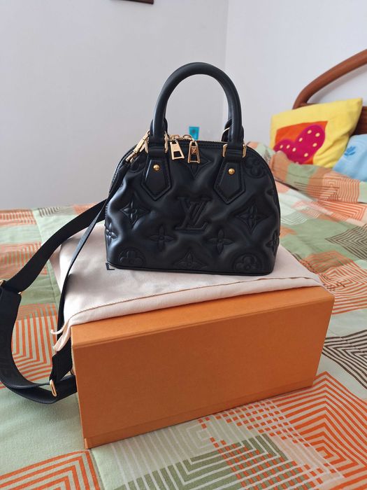 Mala Louis Vuitton Alma 2022