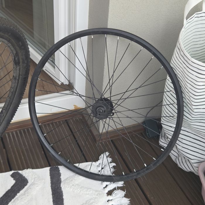 Koło przednie 26" rowerowe pod tarczę (6 śrub) – do centrowania