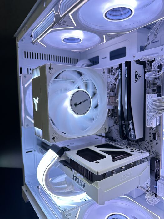 Digital PC Esport Zeus | Ryzen 7 7700 + RTX5070
