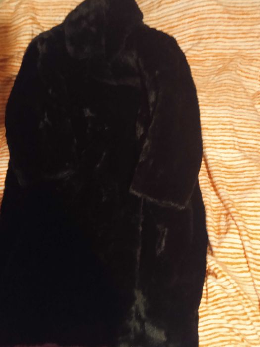 Futro brązowe grube  zimowe , sztuczne .