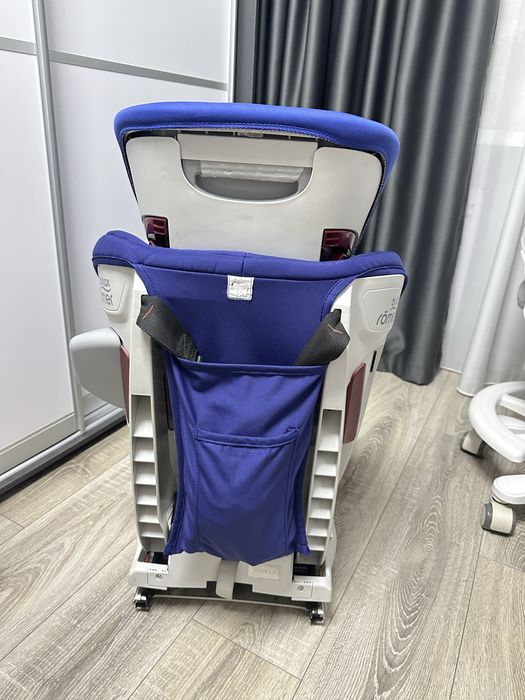 Автокрісло Britax Romer Advansafix II