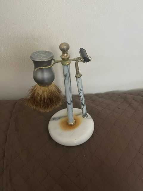 Suporte para pincel barbear e lâmina co base em mármore