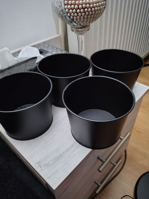 Nowe czarne doniczki osłonki 4 sztuki