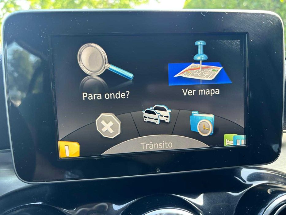 Mercedes GLC 250 d 4 Matic 9G-Tronic - Interior AMG - NACIONAL