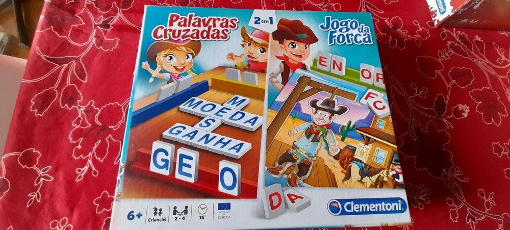 Jogo 2 em 1 - Palavras Cruzadas e Forca