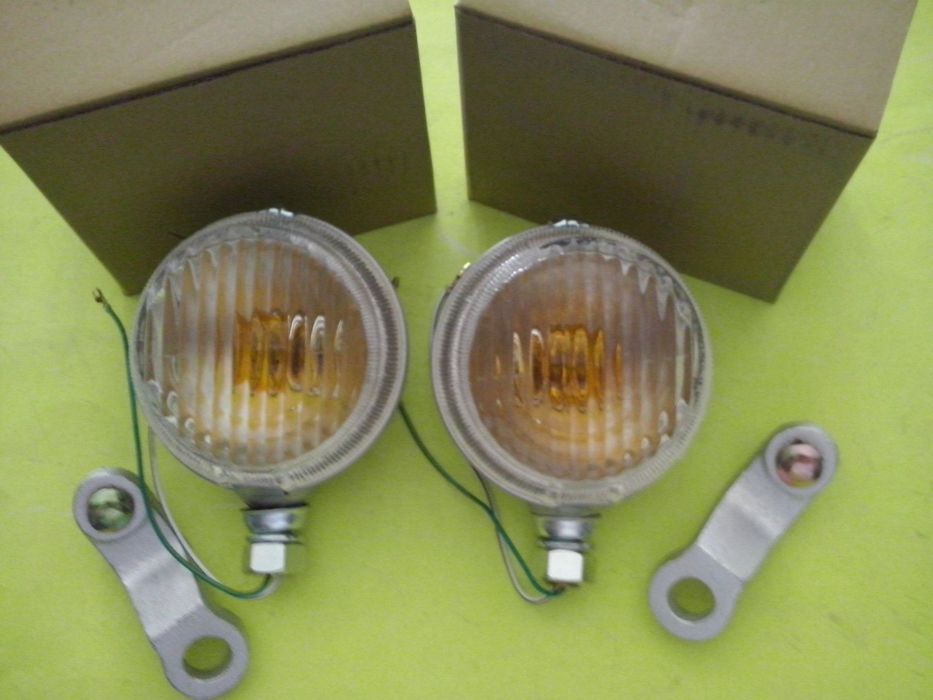Faróis de Nevoeiro com suporte Toyota Land Cruiser Bj40 (NOVOS)