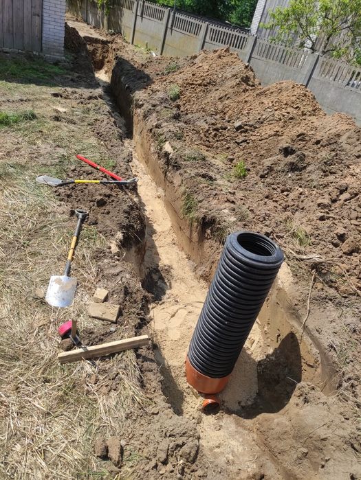 Usługi koparką - wykopy, fundamenty, niwelacje, rozbiórki - Kielce