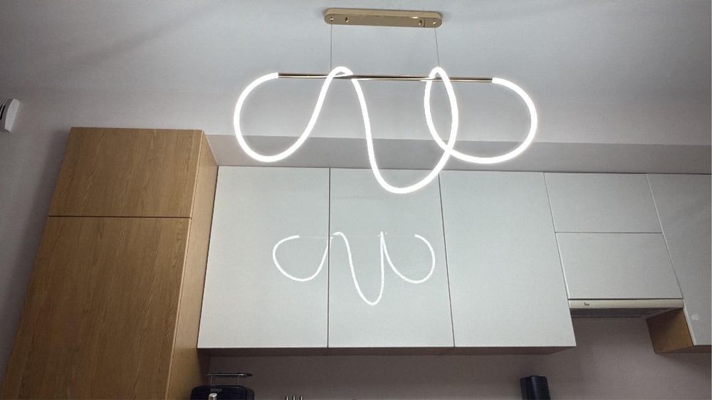 Lampa wisząca led złota
