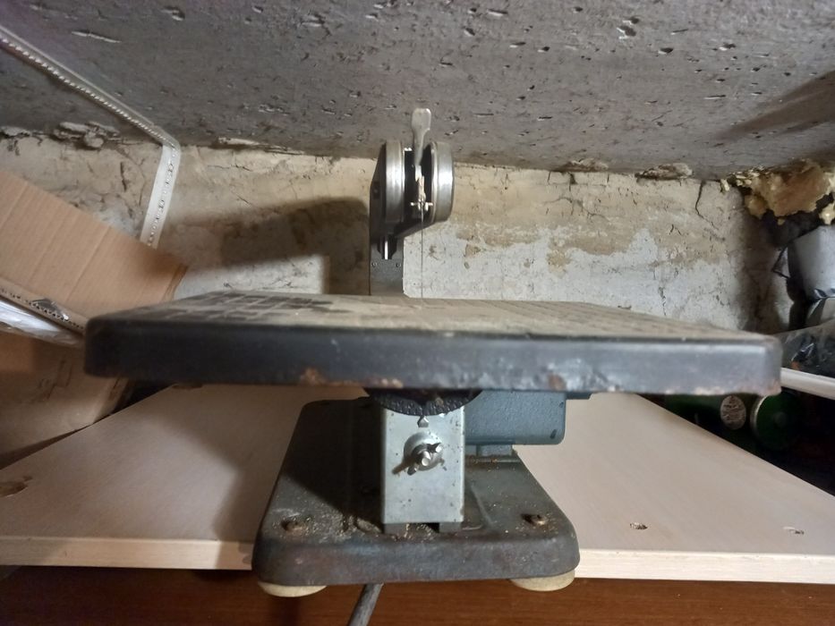 Стаціонарний лобзик dremel 57-2 saw. USA