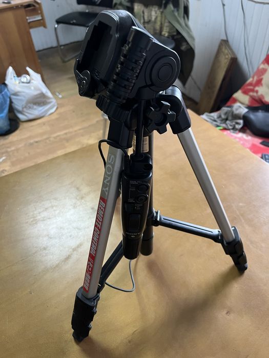 Відеокамера Sony dcr-hc90e оригінал Японія+ тринога