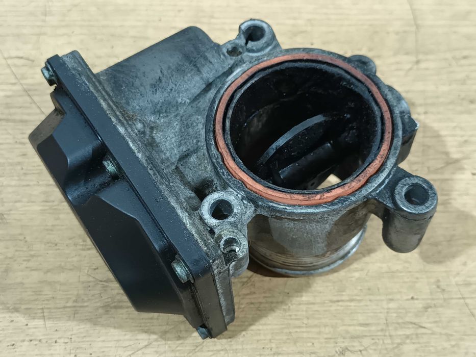 Przepustnica AUDI A4 B8 Q5 A5 SEAT EXEO VW SKODA 2.0 TDI oryginał