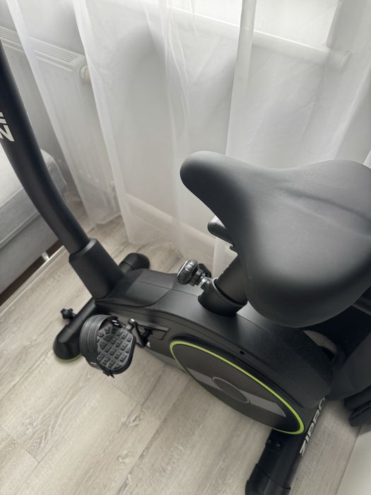 Rower treningowy stacjonarny - Zipro Rave - super stan