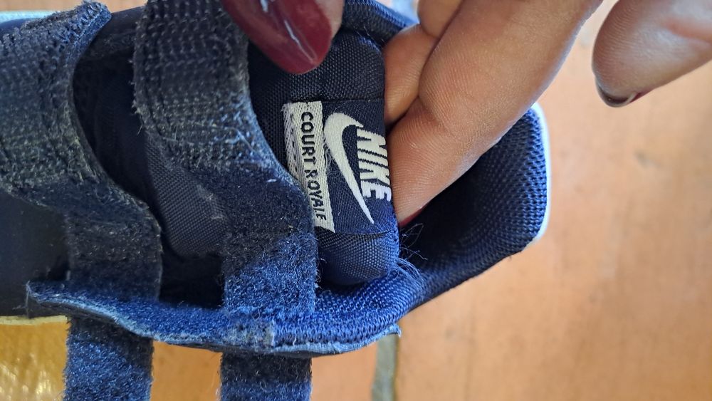 Tenis Nike Court Royale tamanho 19,5