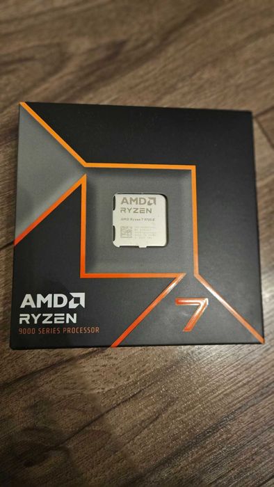 AMD Ryzen 7 9700X – NOWY, fabrycznie zafoliowany / nieużywany (AM5)
