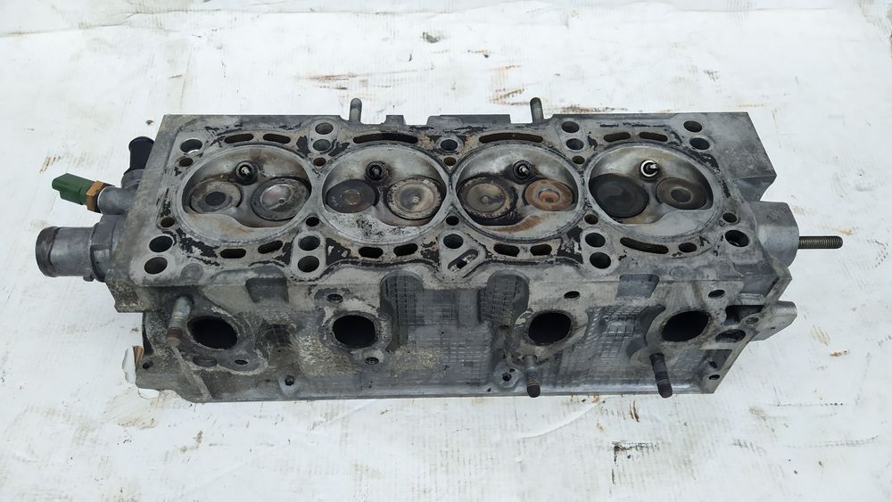 Głowica kompletna Fiat Grande Punto Evo 500 Doblo 1.2 1.4 8v