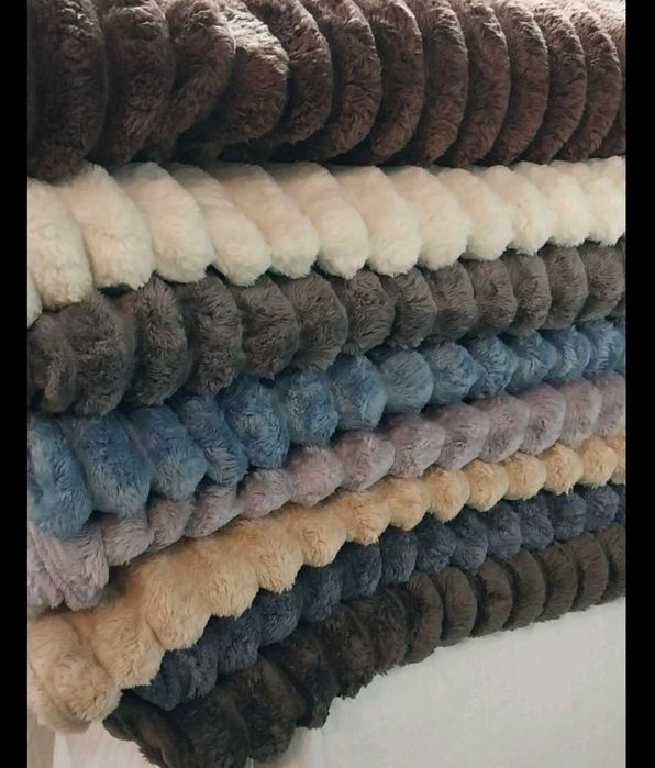 Плед Шарпей - Полоска. Ширина полосы 4 см. Размер 200х230 см.