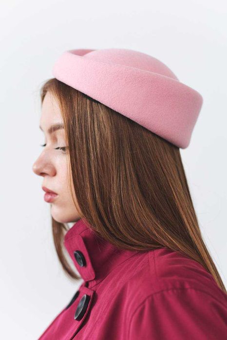 Жіночий фетровий капелюх пілотка з вовни ZUFI