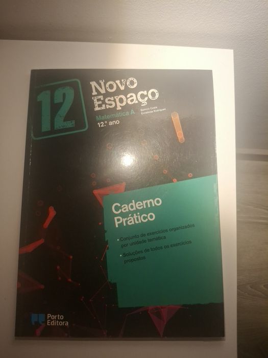 Cadernos atividades 12° Ano