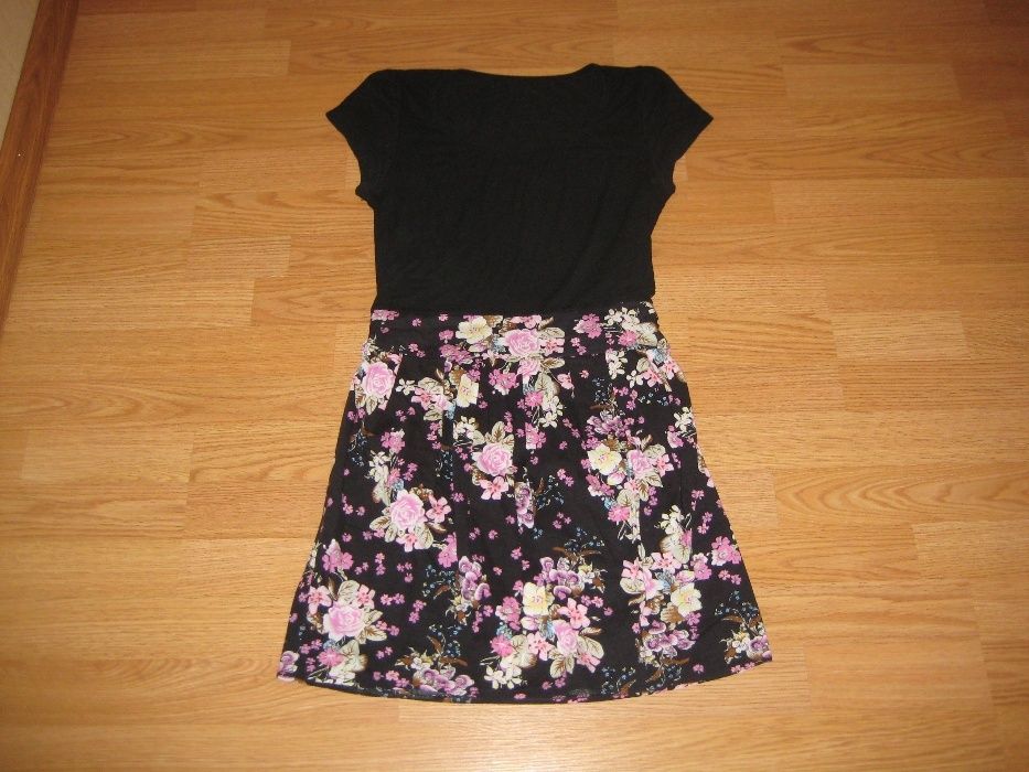 Летнее платье 44 - 46 размер.