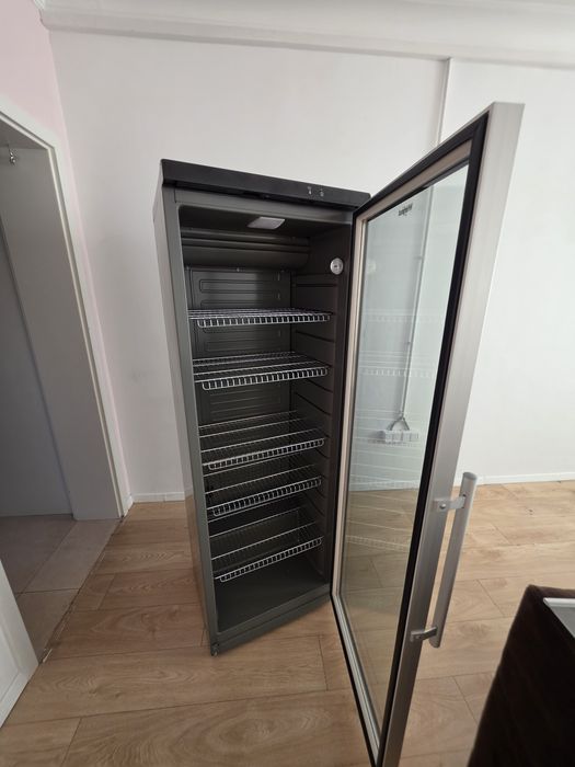 Witryna chłodnicza przemysłowa WHIRLPOOL ADN 203/1S