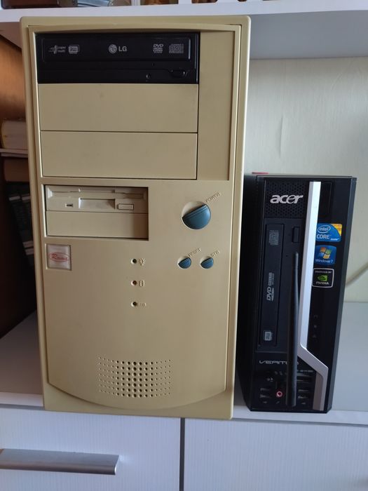 Комп'ютер системний блок робочий