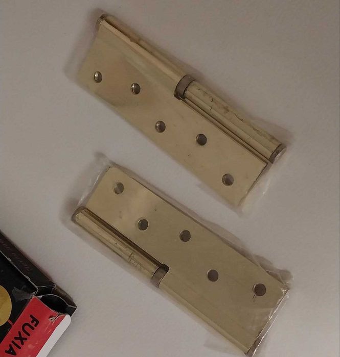 Ручка дверная и петли