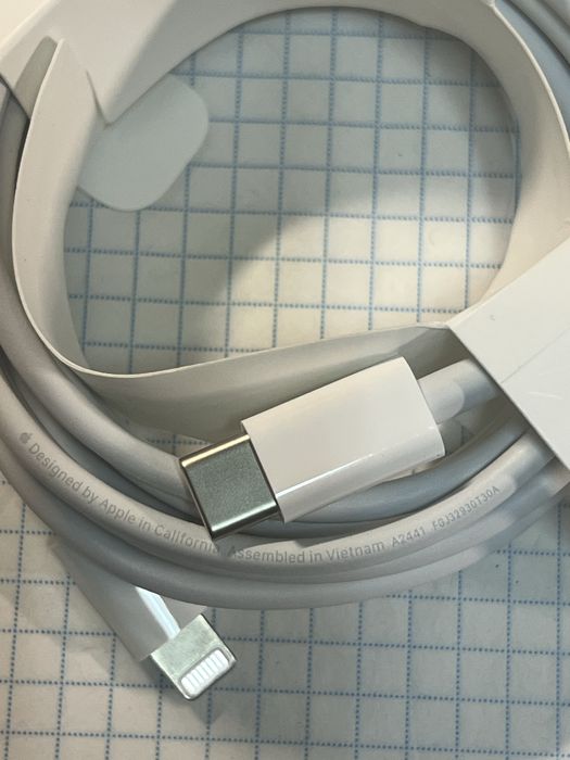 Оригінальний кабель A2441 USB-C to Lightning Cable 2m
