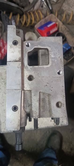 Головка блока Fiat Doblo 1.3 JTD\Mjet Fiat Fiorino 1.3 Mjet Добло ГБЦ