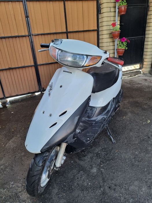Honda Dio  35  .