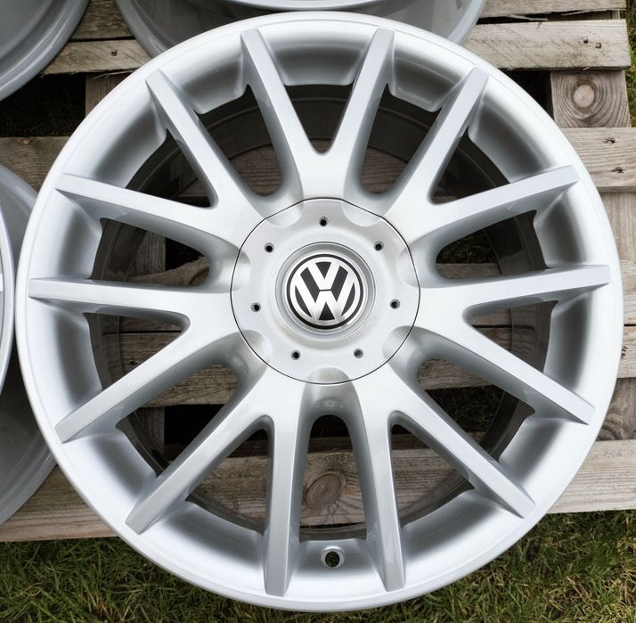 Felgi Oryginał VW Golf GTI Sharan Caddy Touran jetta 5x112 7x17 ET54