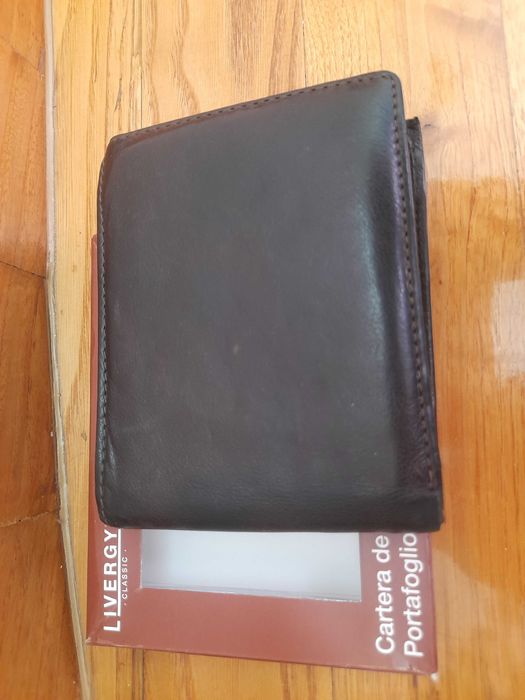 Carteira em pele Homem NOVA