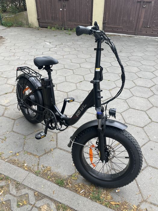 EON SKY E20.