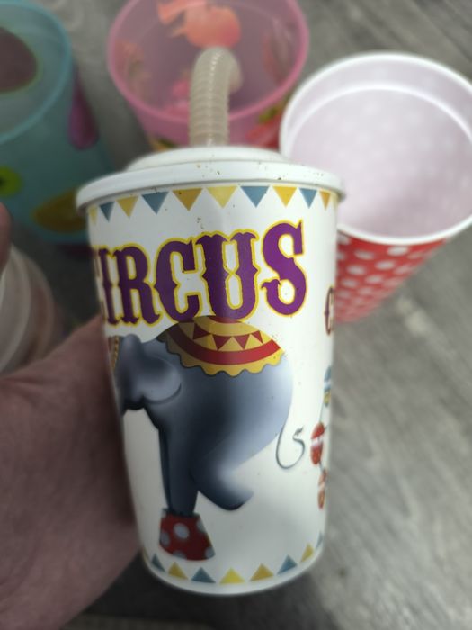 Стаканы пластиковые детские