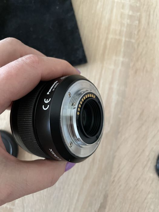 Panasonic Leica DG Summilux 25mm f/1.4 ASPH