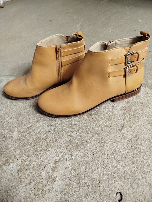 Zara Ботинки осінь, взуття демисезонне,  36-37р