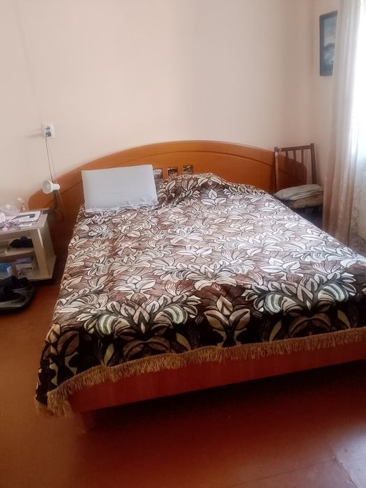 Продам двухспальную кровать