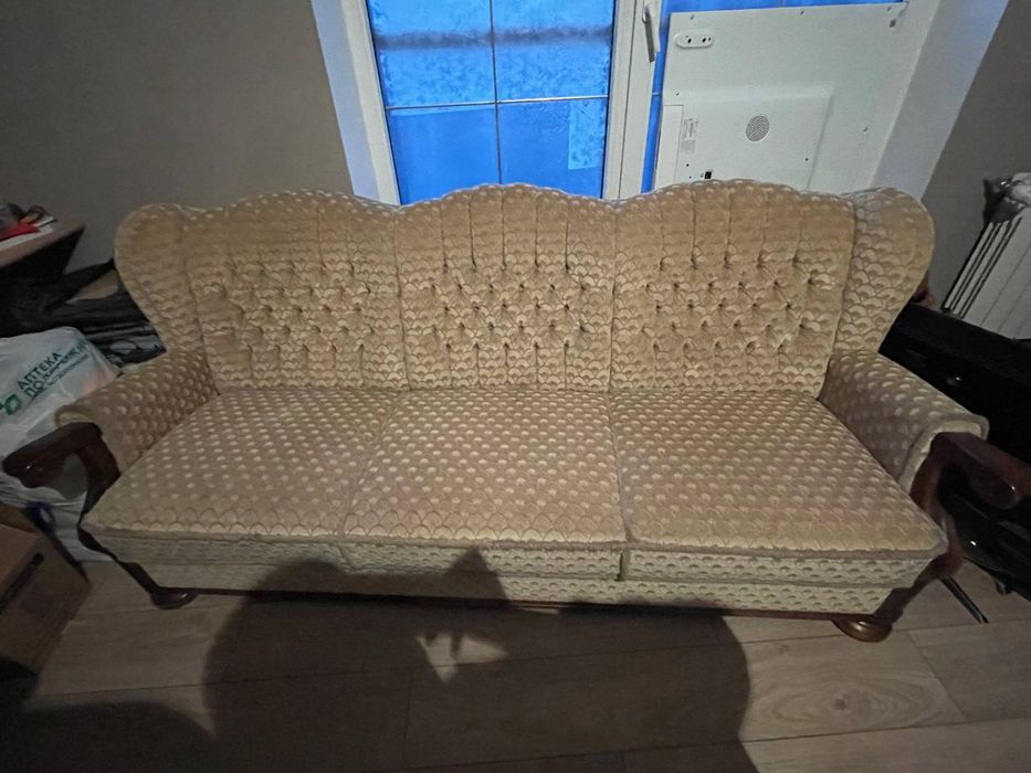 Продам диван трійка,двійка і два крісла