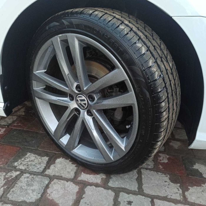 Шини 235/40 R19  M+S 19рік4шт,  2шт-450грн/1шт; 2шт-2200грн/1шт
