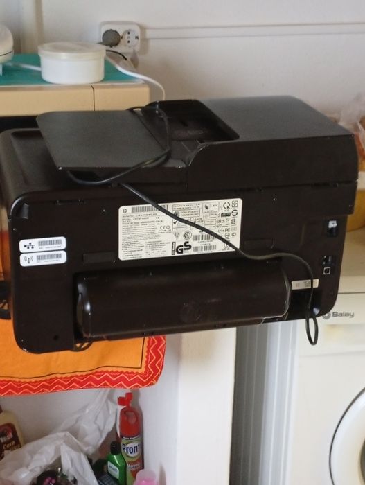 Hp MultiJet Pro 8600 a precisar de tinteiros