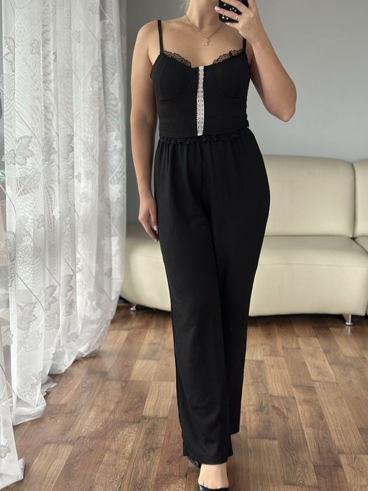 Костюм із нашивкою