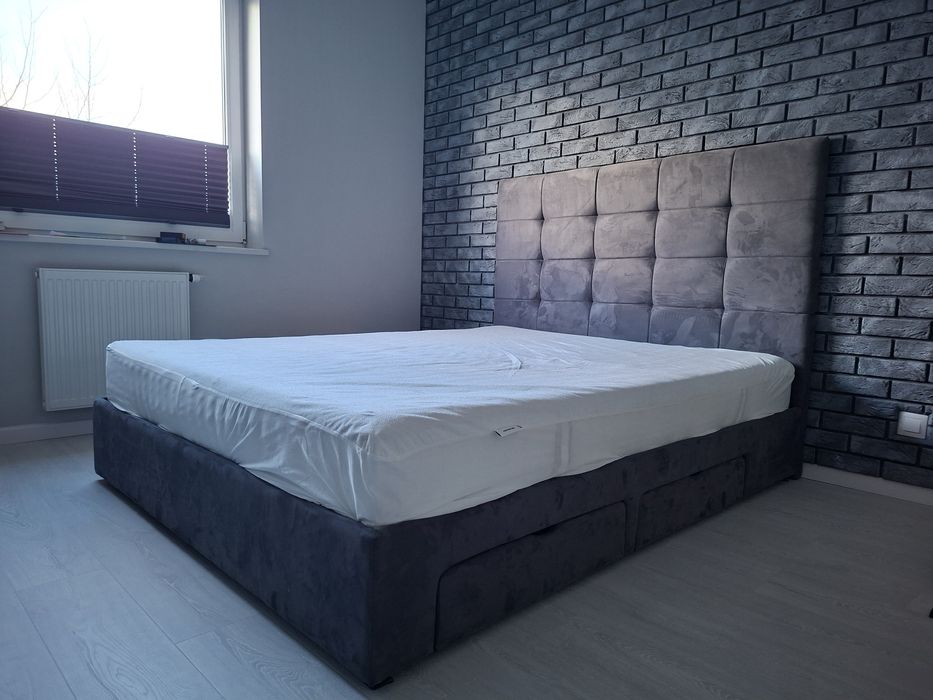 Łóżko z materacem 160x200 używane