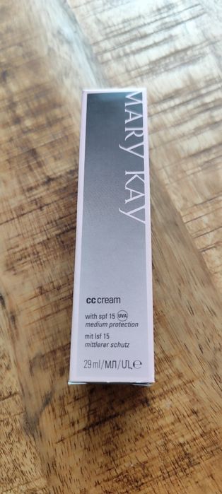 Krem CC spf 15 light to medium Mary Kay nowy