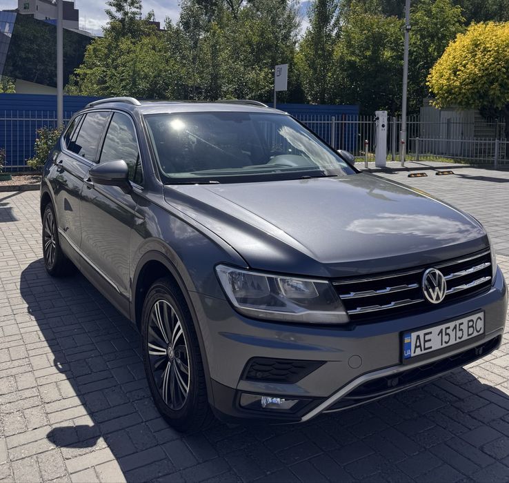 Продам Volkswagen Tiguan 2019 — SEL, 7 місць