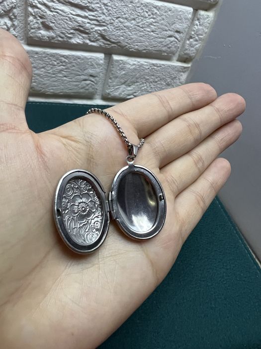 Nowy naszyjnik – otwierany wisiorek+ łańcuszek