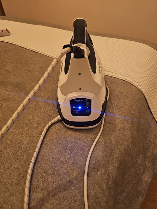 Ferro rowenta avariado