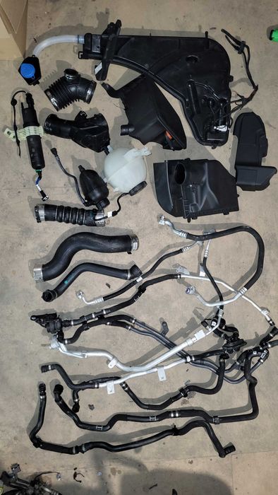 Bmw G01 G05 G30 бачок омивача розширювальний корпус фильтра патрубок